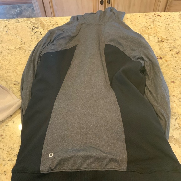 Lululemon Reversible Jacket Sz 12 Excellent Condition - Picture 4 of 4